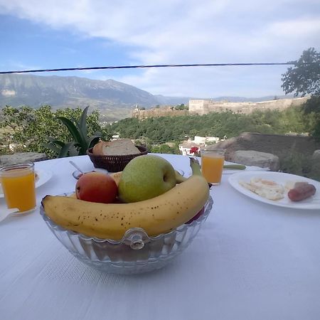 Arpet Guesthouse Гирокастра Экстерьер фото